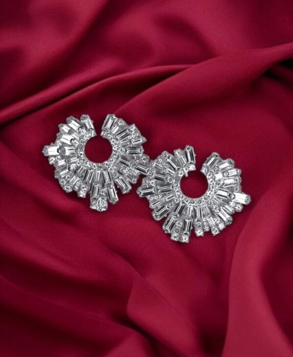 Round silver stud earrings with baguette crystals – radiant artificial jewellery for women.