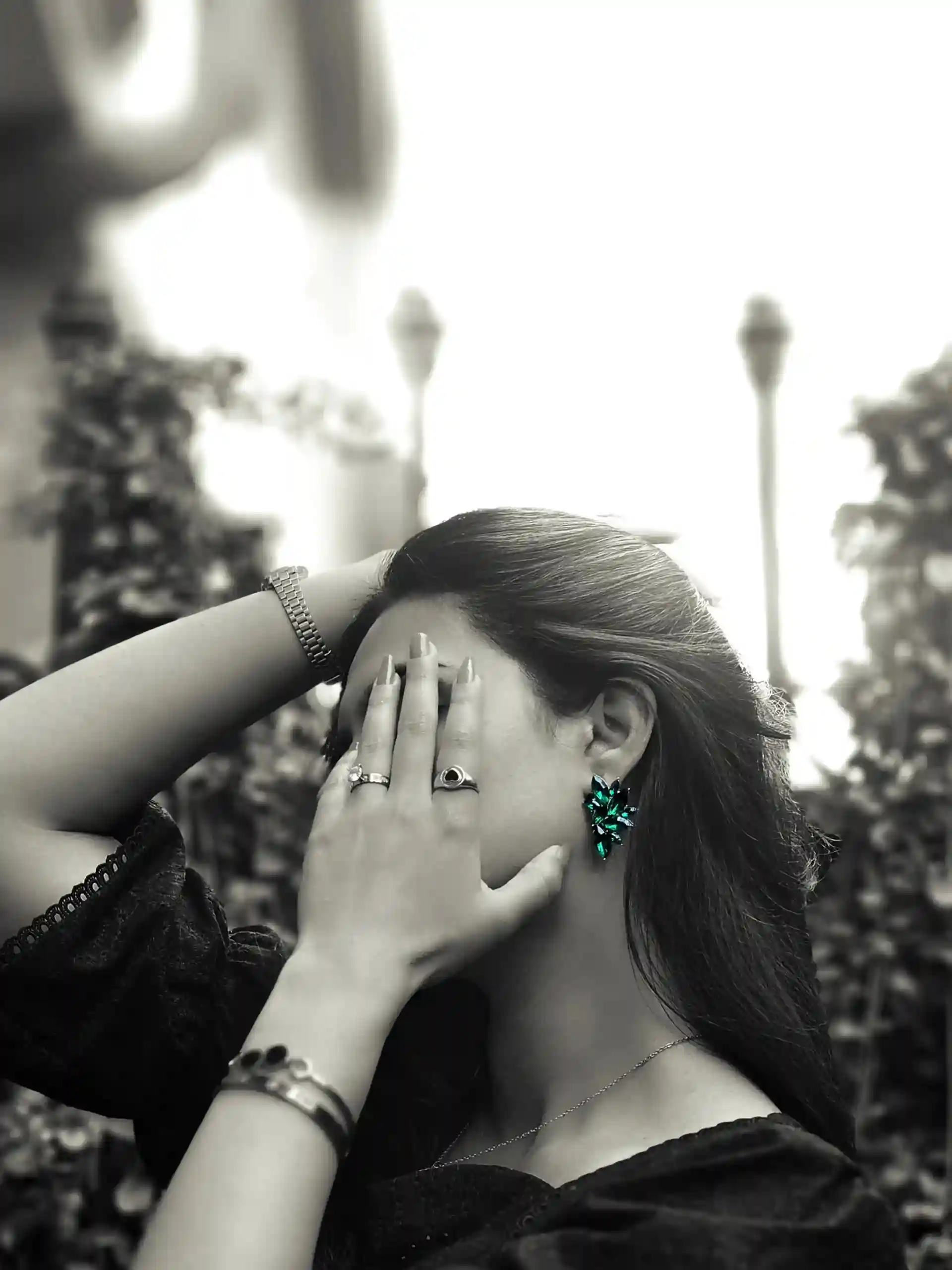 Earrings for Girls – Stylish & Trendy Designs for Every Occasion